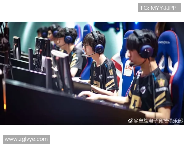 深入分析RNG战队阵地战策略与战术执行的关键要素 深入分析RNG战队阵地战策略与战术执行的关键要素