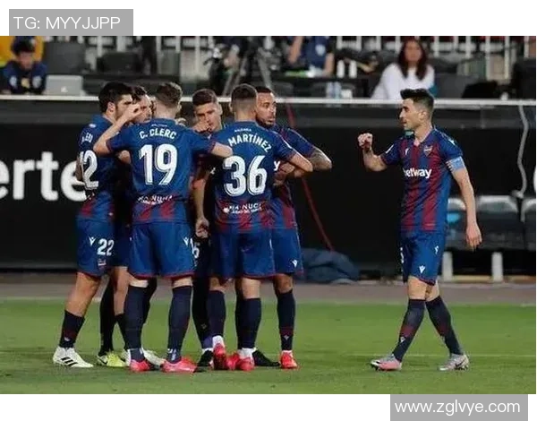 巴伦西亚主场迎战马竞全力争胜解析双方近期状态与战术对决